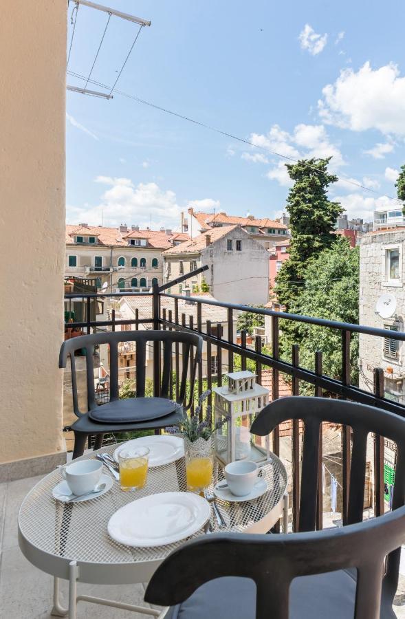 Romantic Apartment With Balcony Split Dış mekan fotoğraf